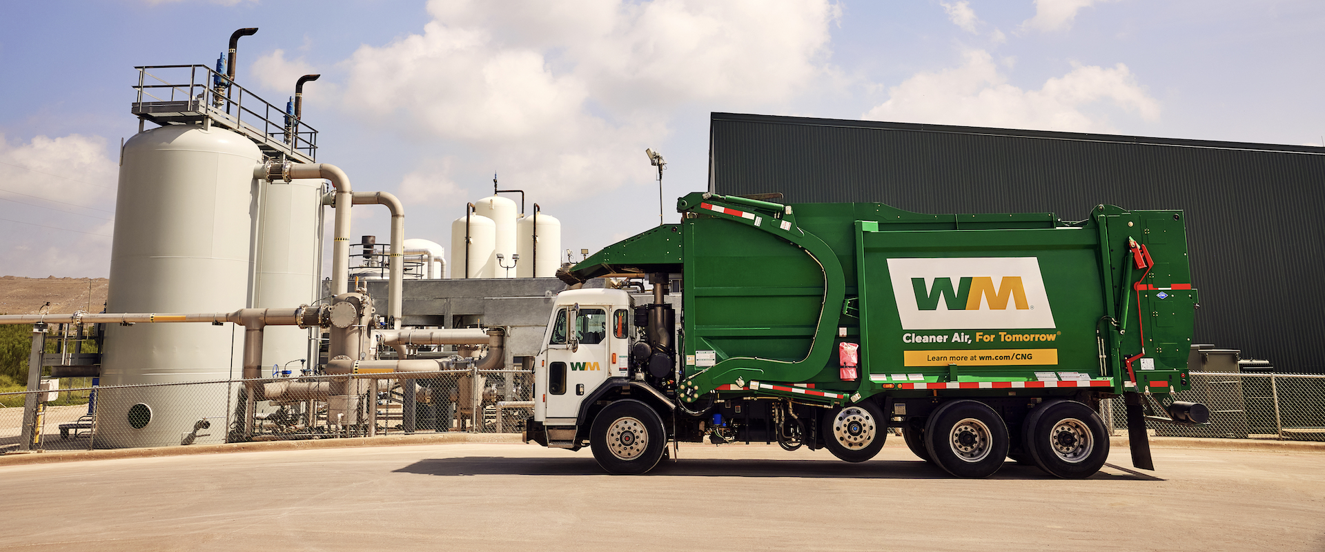 Driver fuels WM truck with renewable natural gas